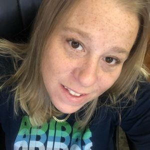 Meet your Posher, Shana